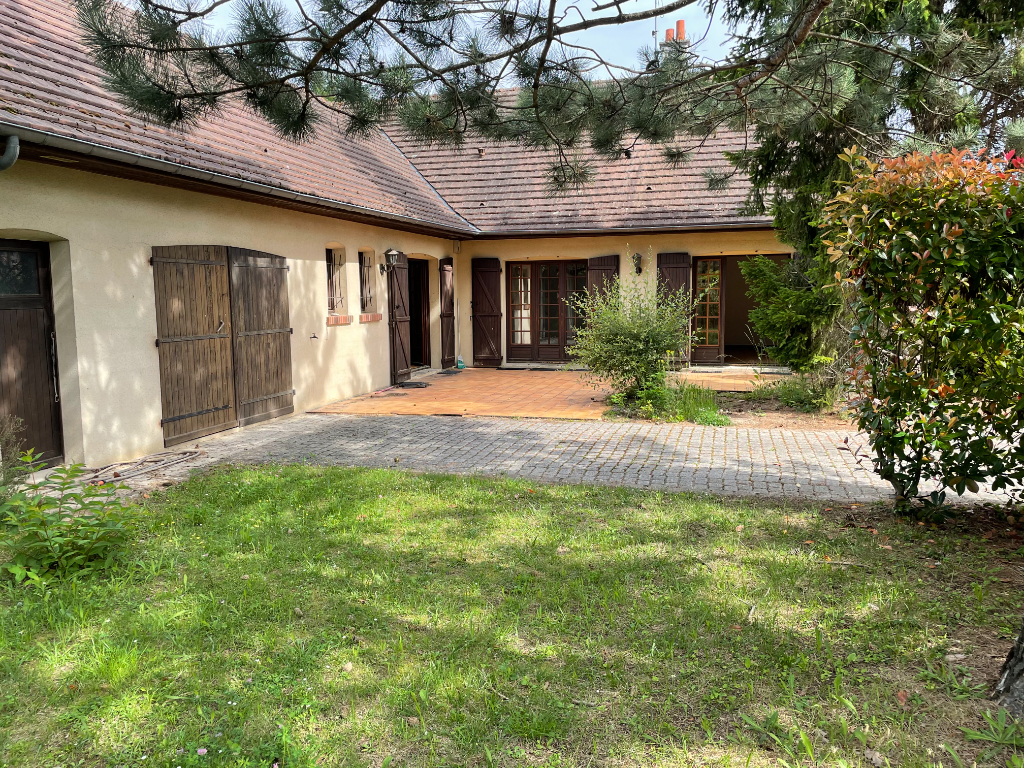 Photo Maison St Denis En Val 7 pièce(s) 140 m2 image 2/6