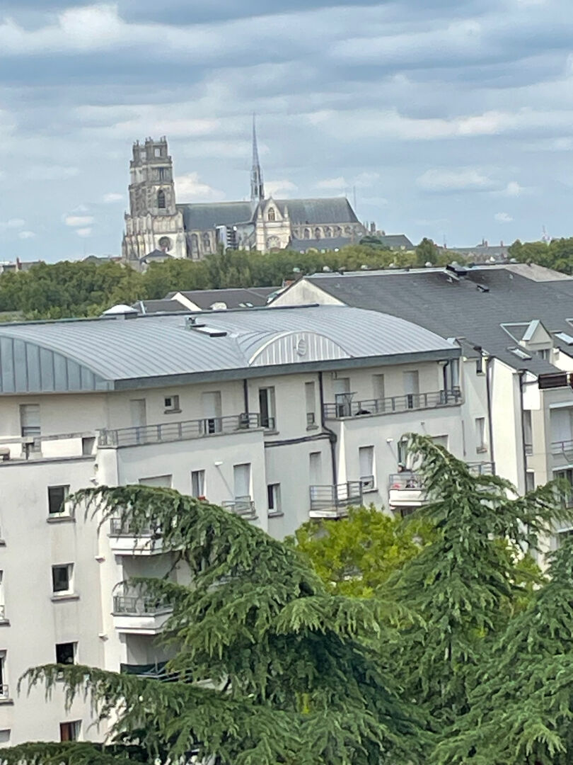 Photo Appartement Orleans 5 pièce(s) 103.61 m2 image 2/6