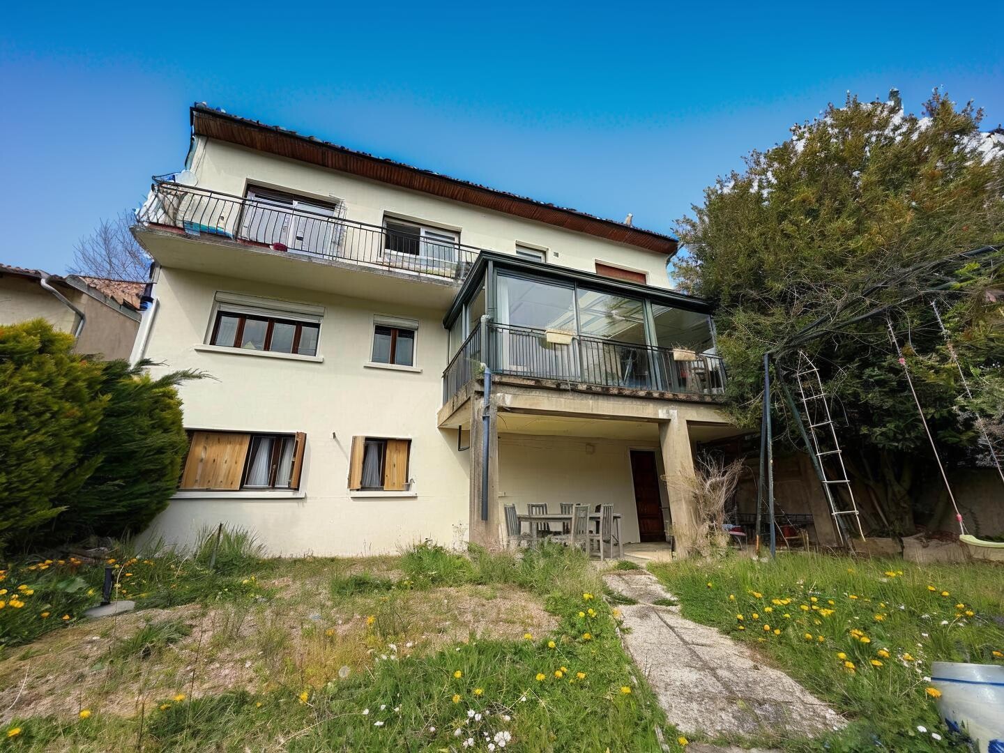 Exclusif! Jolie maison individuelle avec magnifique vue sur la Moselle à saisir !