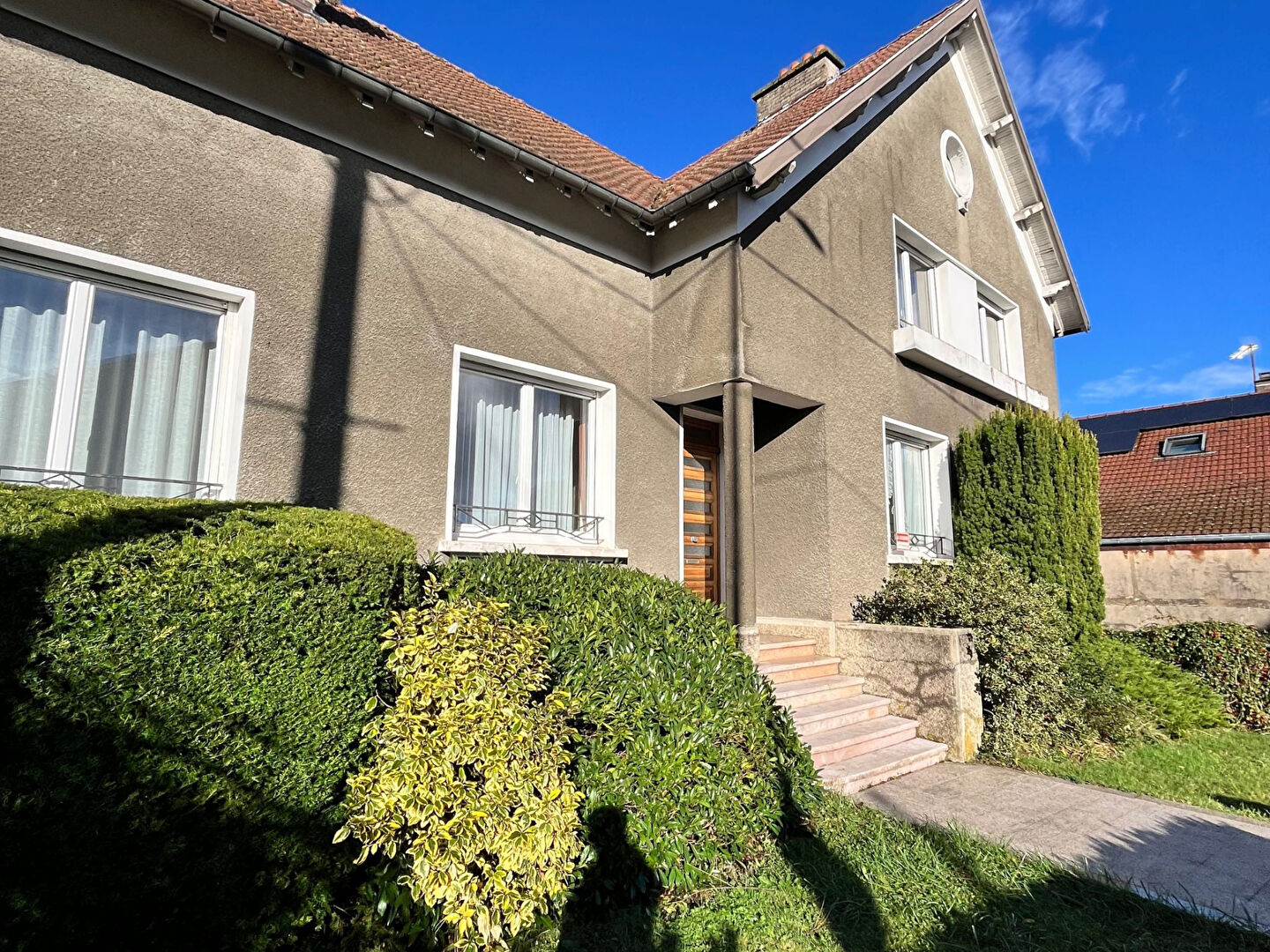 Maison Charmes 8 pièce(s) 191 m2