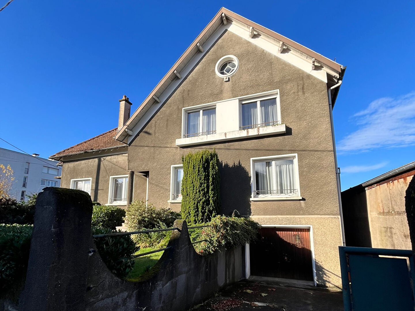 Maison Charmes 8 pièce(s) 191 m2