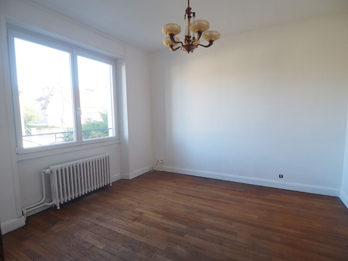 Maison Charmes 8 pièce(s) 191 m2