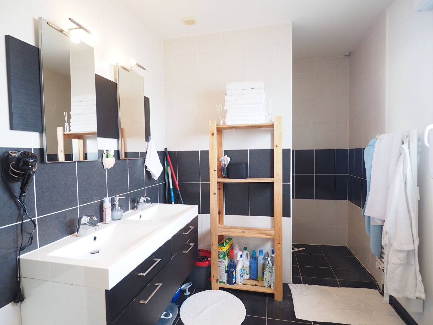 CHARMES, Magnifique appartement T3 Terrasse/parking/ascenseur.