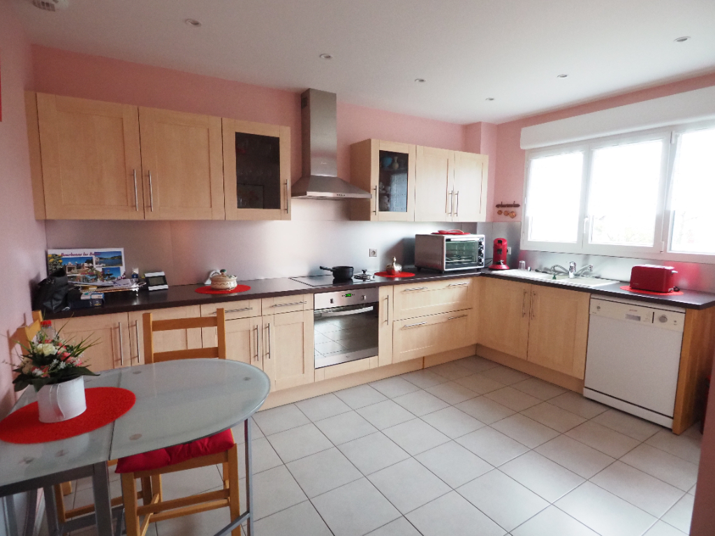 Unique à CHARMES, Magnifique appartement T3 avec double Terrasse et parking