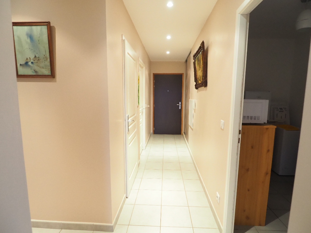 Unique à CHARMES, Magnifique appartement T3 avec double Terrasse et parking