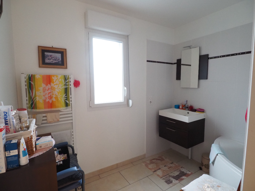 Unique à CHARMES, Magnifique appartement T3 avec double Terrasse et parking