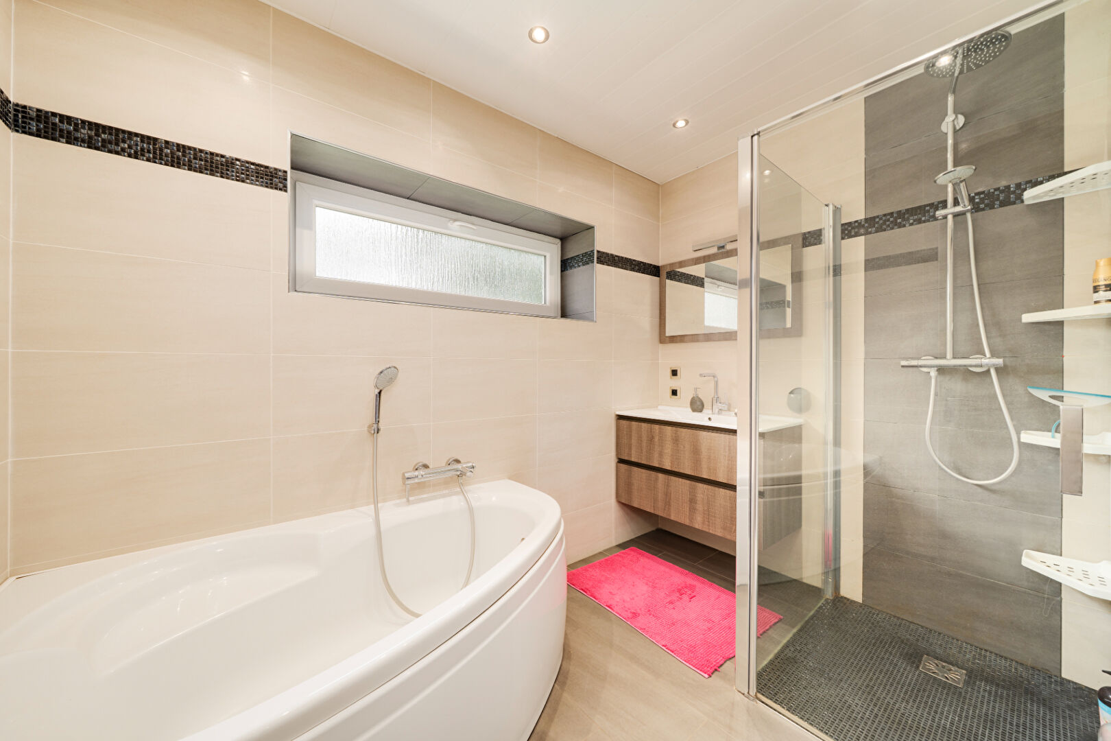 Nouveau. Magnifique pavillon individuel à vendre à Damelevières
