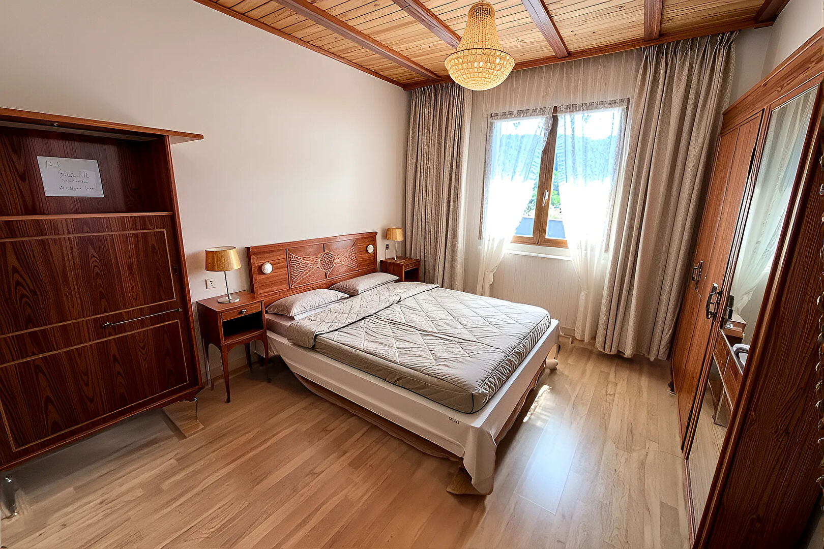 Exclusivité, rare. Magnifique pavillon sur sous-sol complet avec 4 chambres.