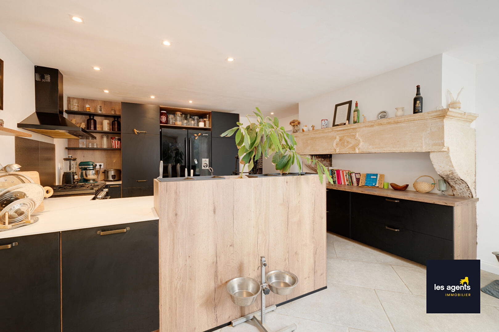 Maison Ceintrey  avec 5 chambres, nouveauté en exclusivité.