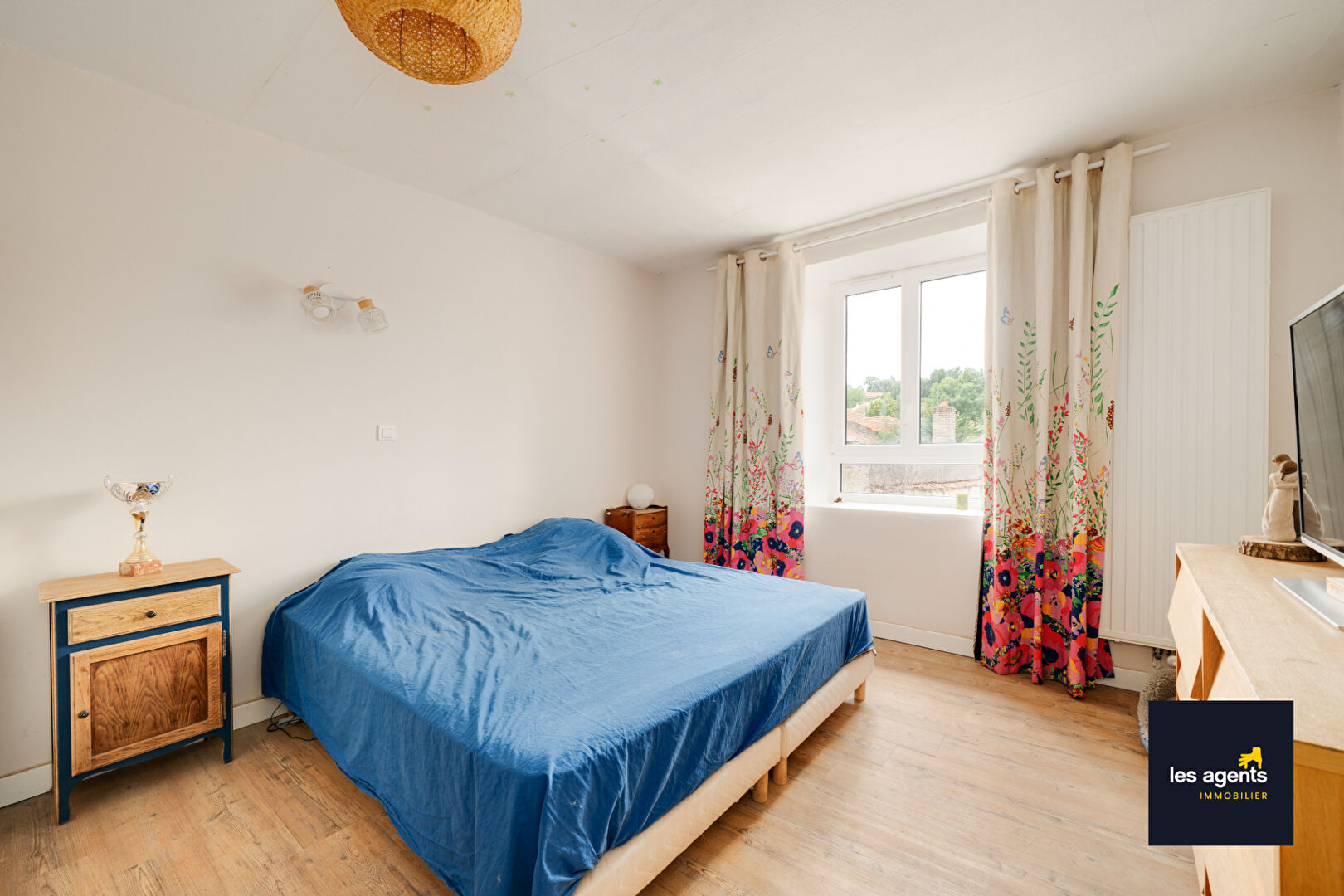 Maison Ceintrey  avec 5 chambres, nouveauté en exclusivité.