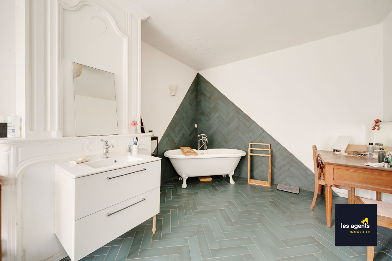 Maison Ceintrey  avec 5 chambres, nouveauté en exclusivité.