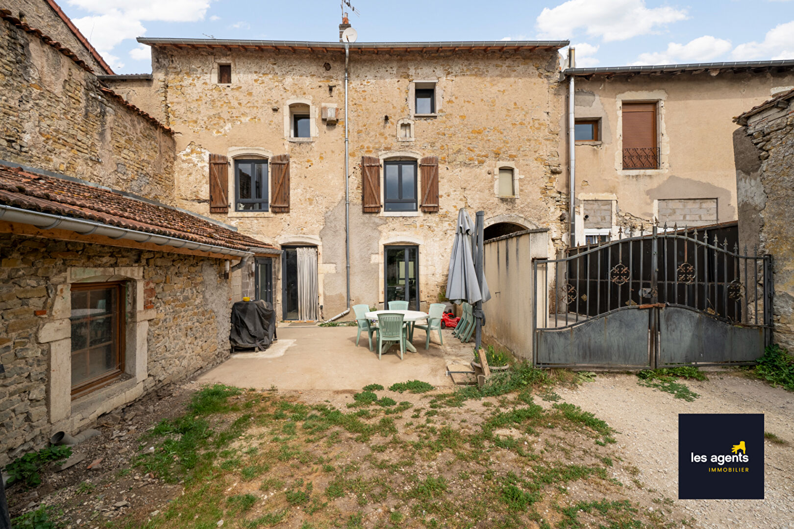 Maison Ceintrey  avec 5 chambres, nouveauté en exclusivité.
