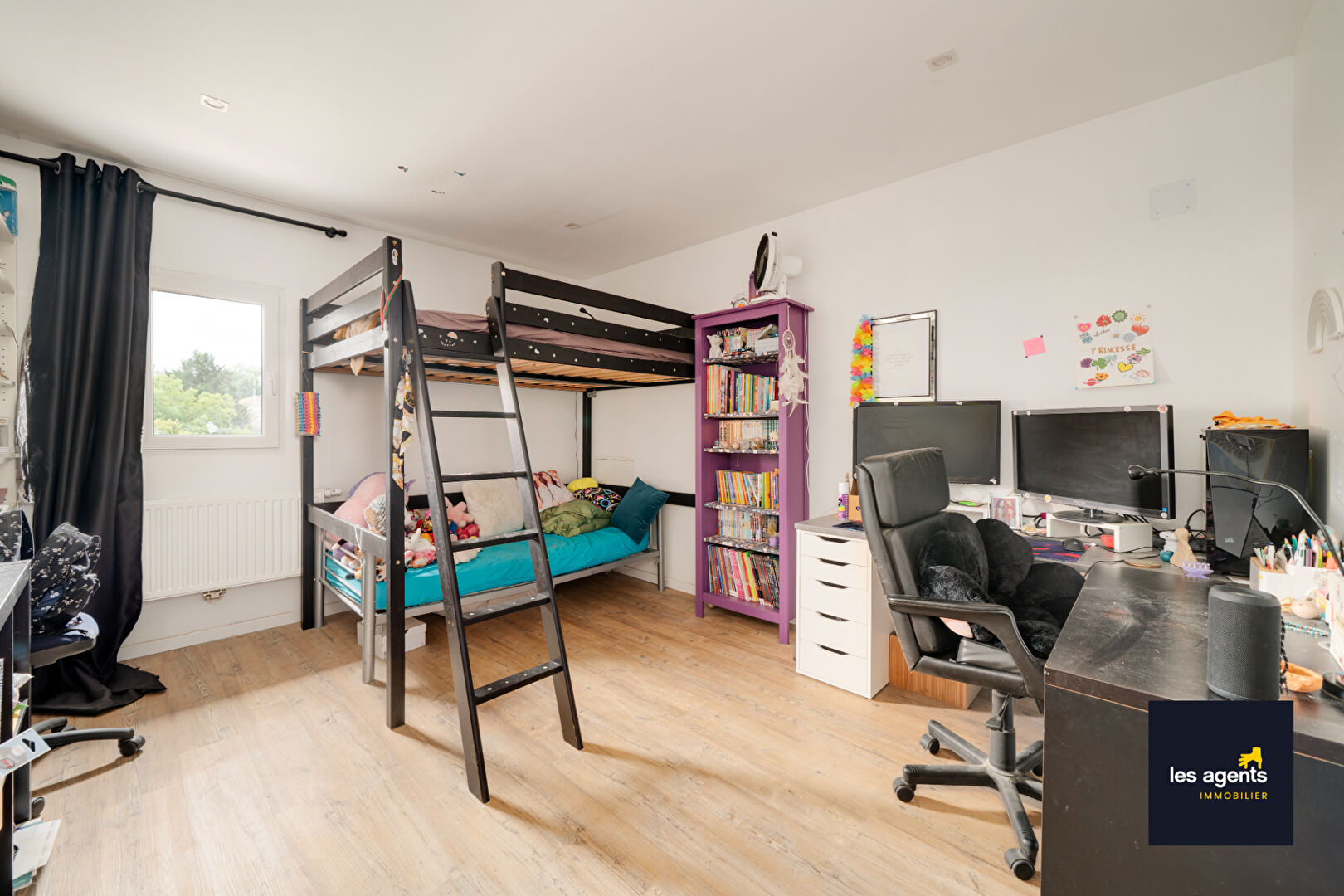 Maison Ceintrey  avec 5 chambres, nouveauté en exclusivité.