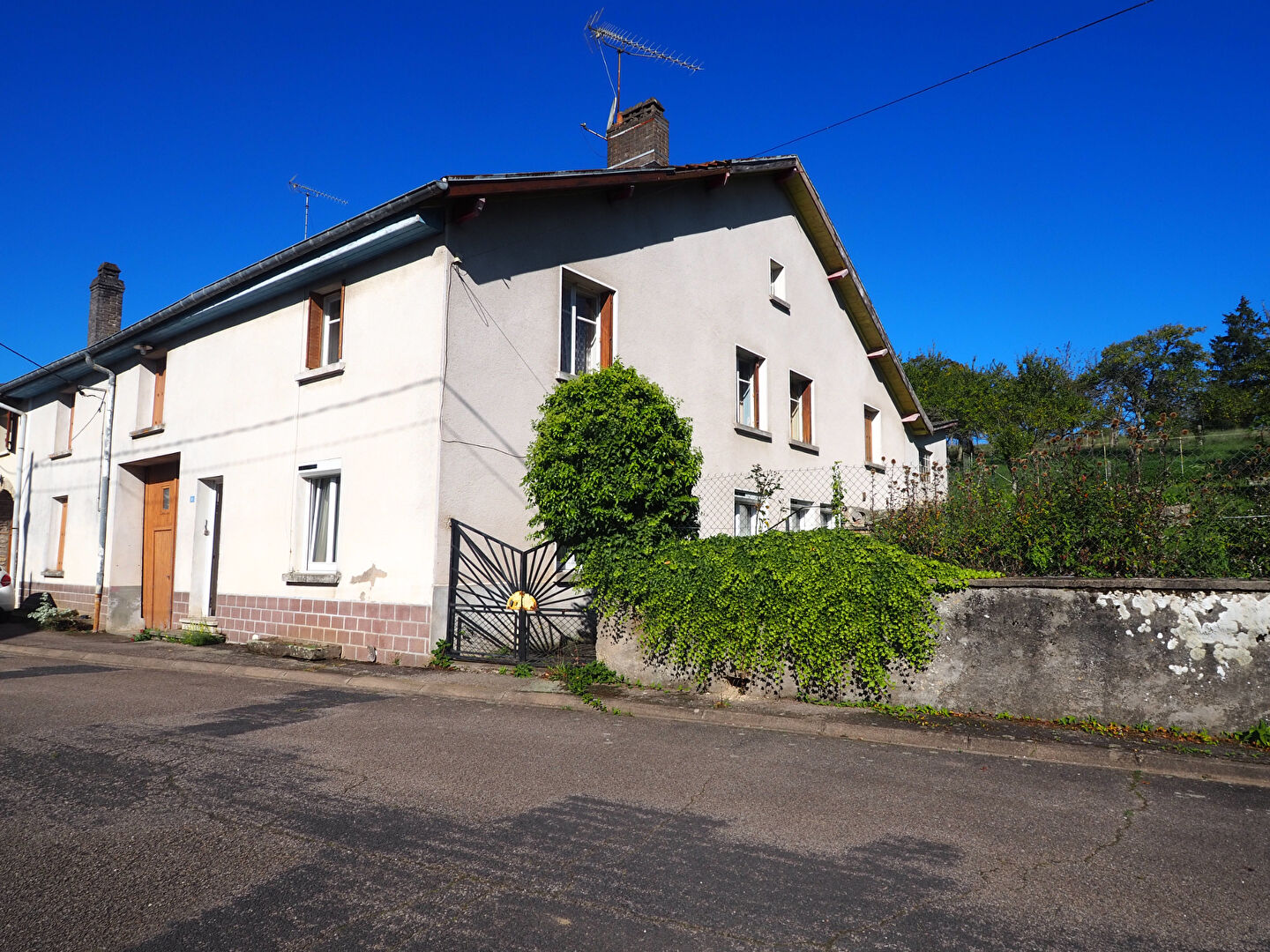 Agence immobilière de MENTOR - SIEGE - MEDIANE - Charmes