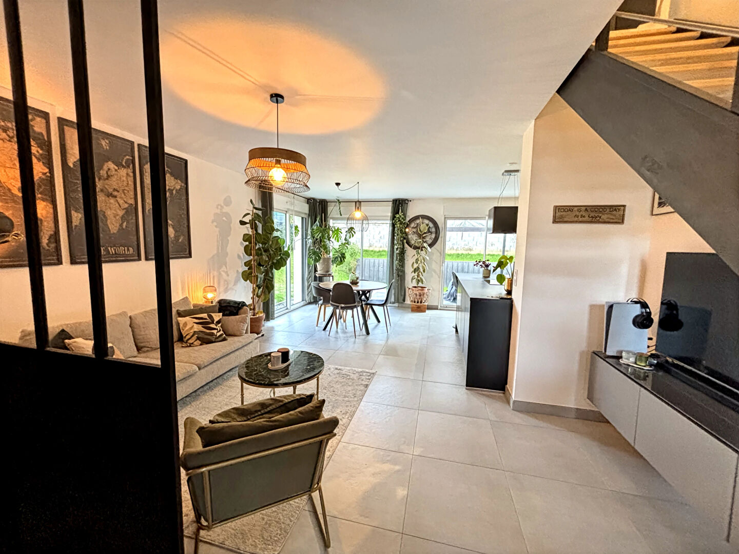 Magnifique maison moderne en exclusivité.