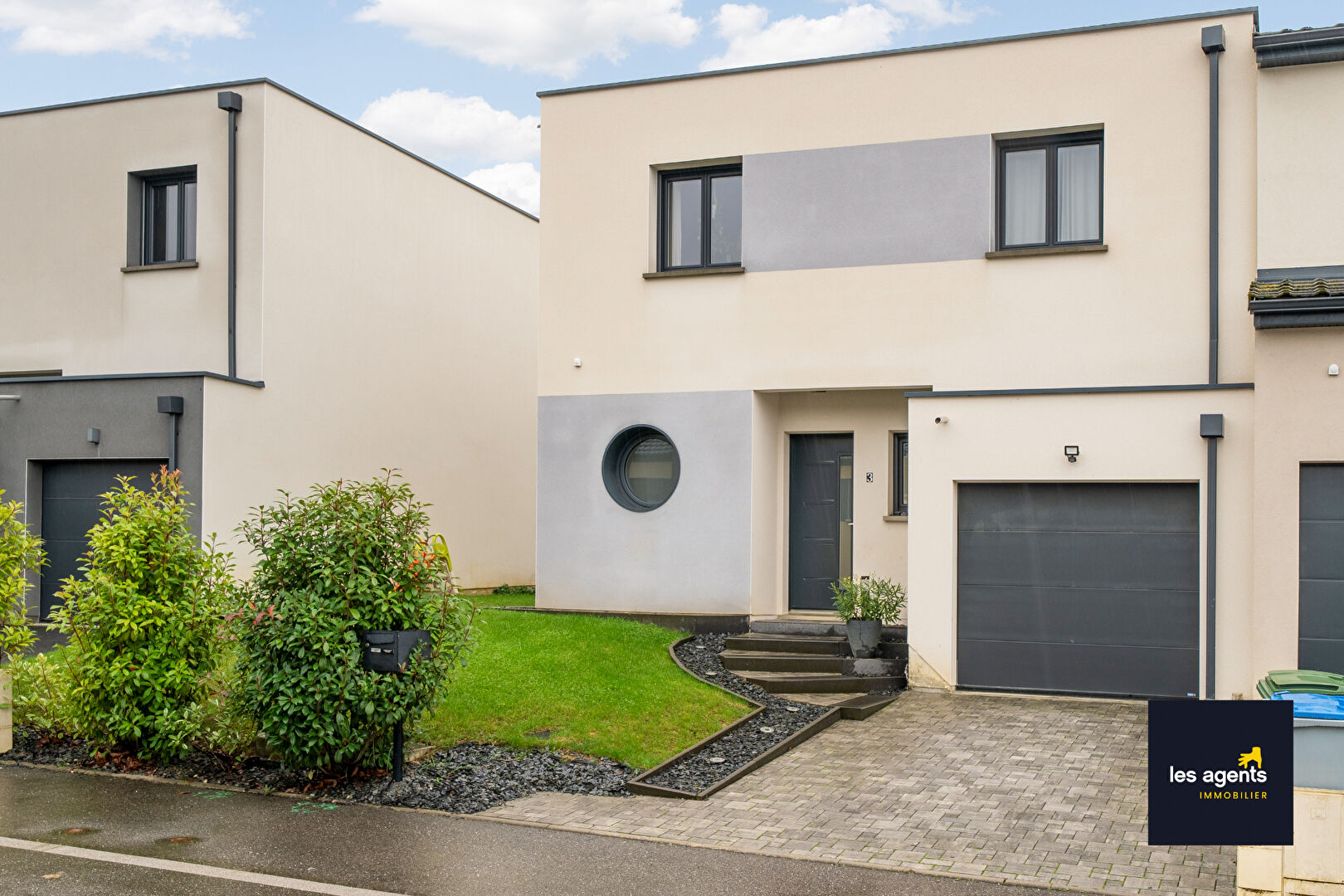 Magnifique maison moderne en exclusivité.