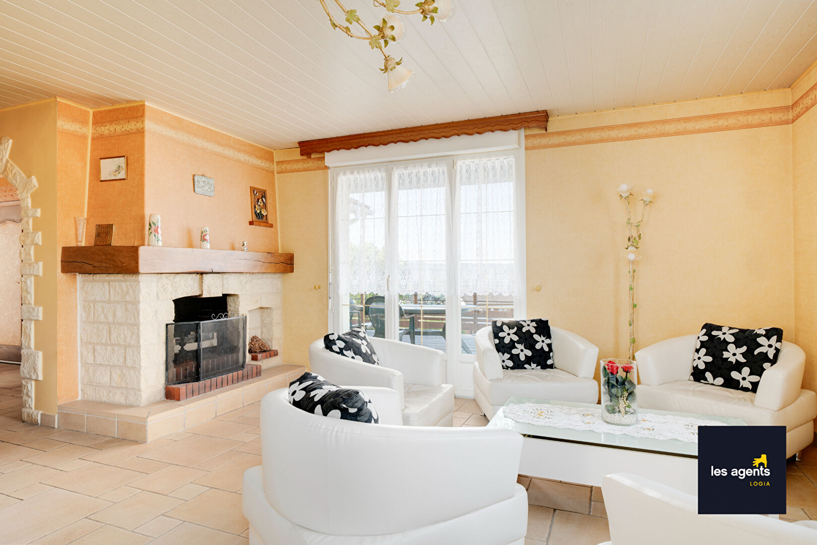 À Vendre Pavillon 7 pièces avec grand terrain et terrasse