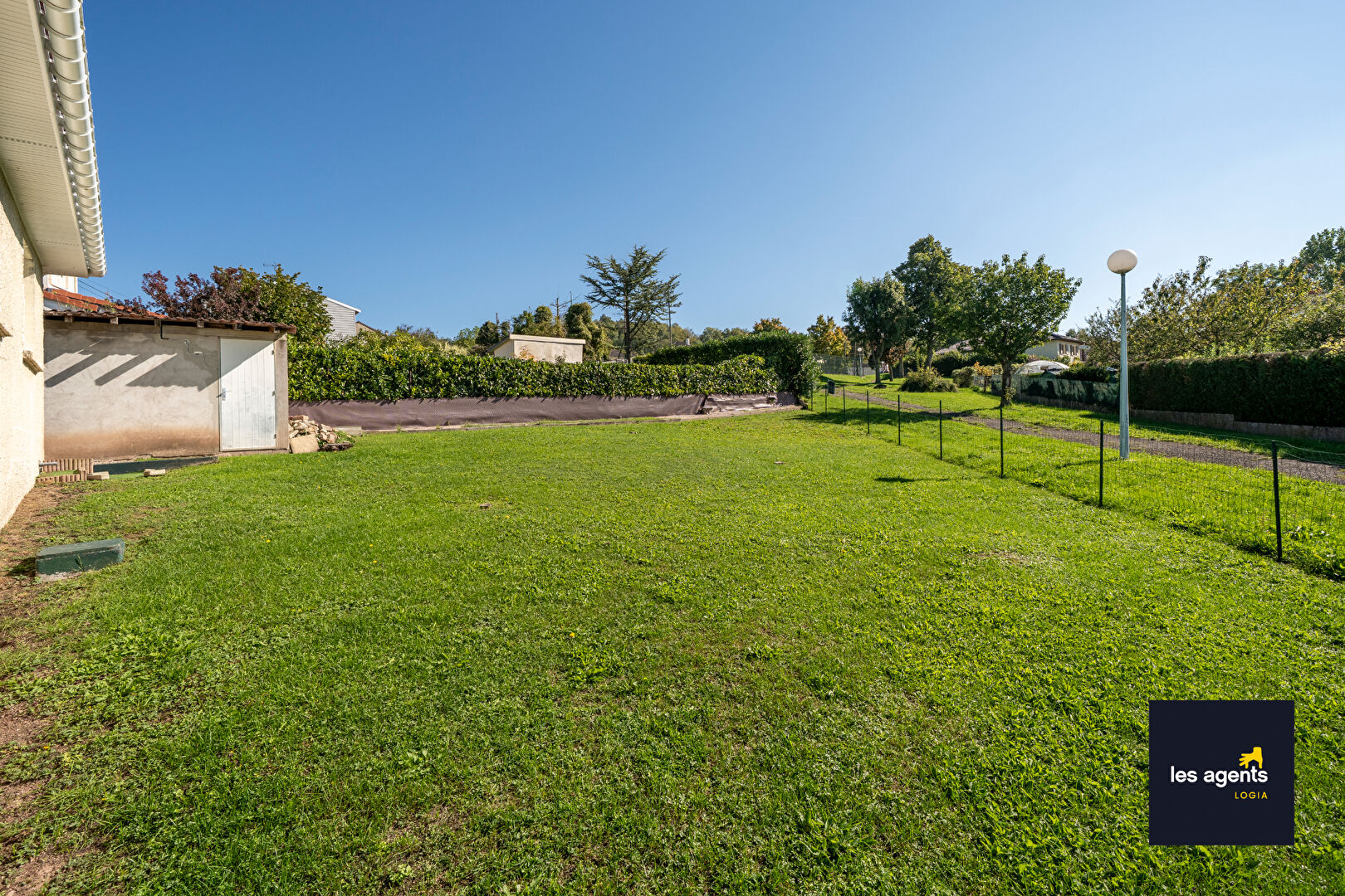 À Vendre Pavillon 7 pièces avec grand terrain et terrasse