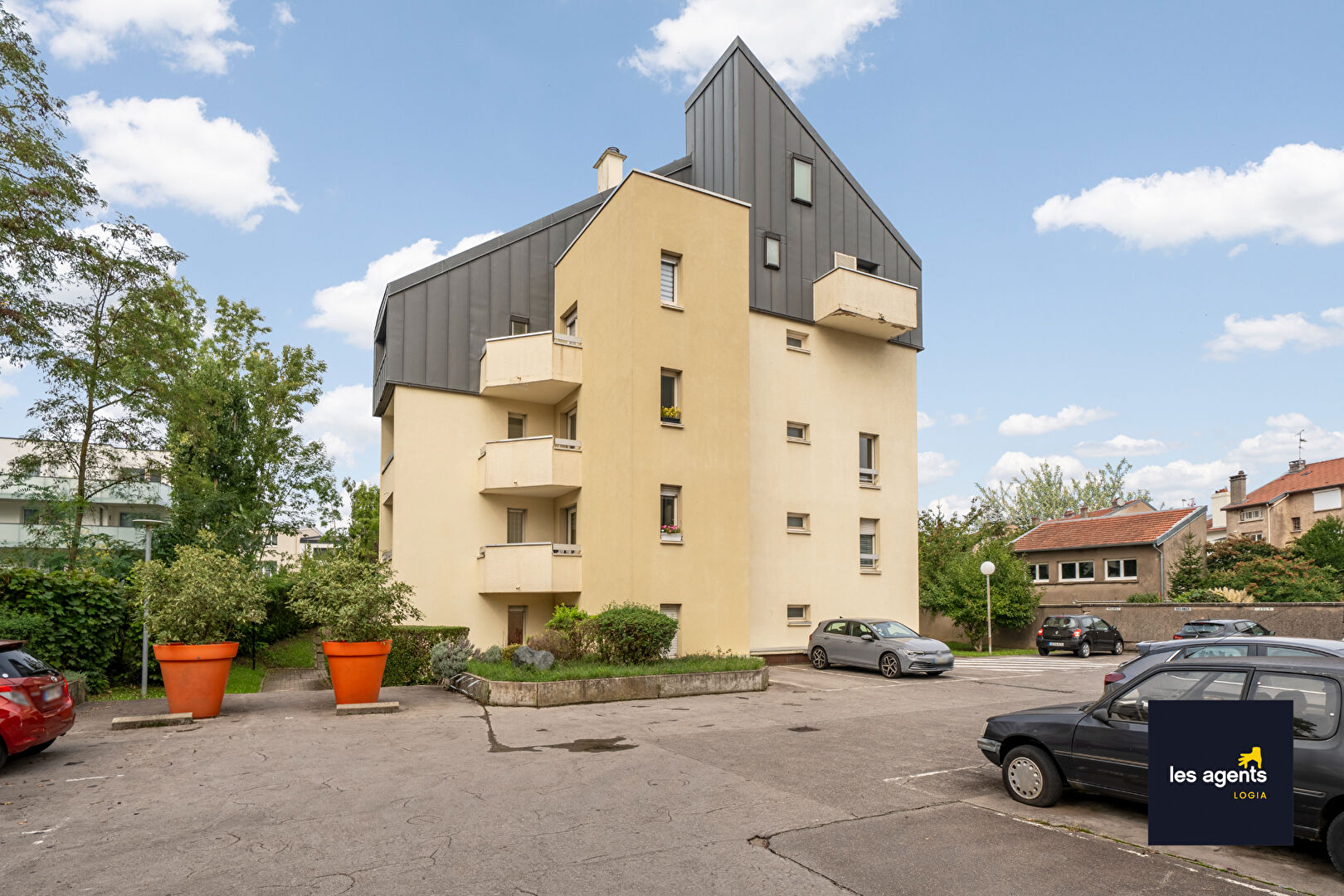 À Vendre - Bel appartement 3 pièces avec balcon et parking à Nancy