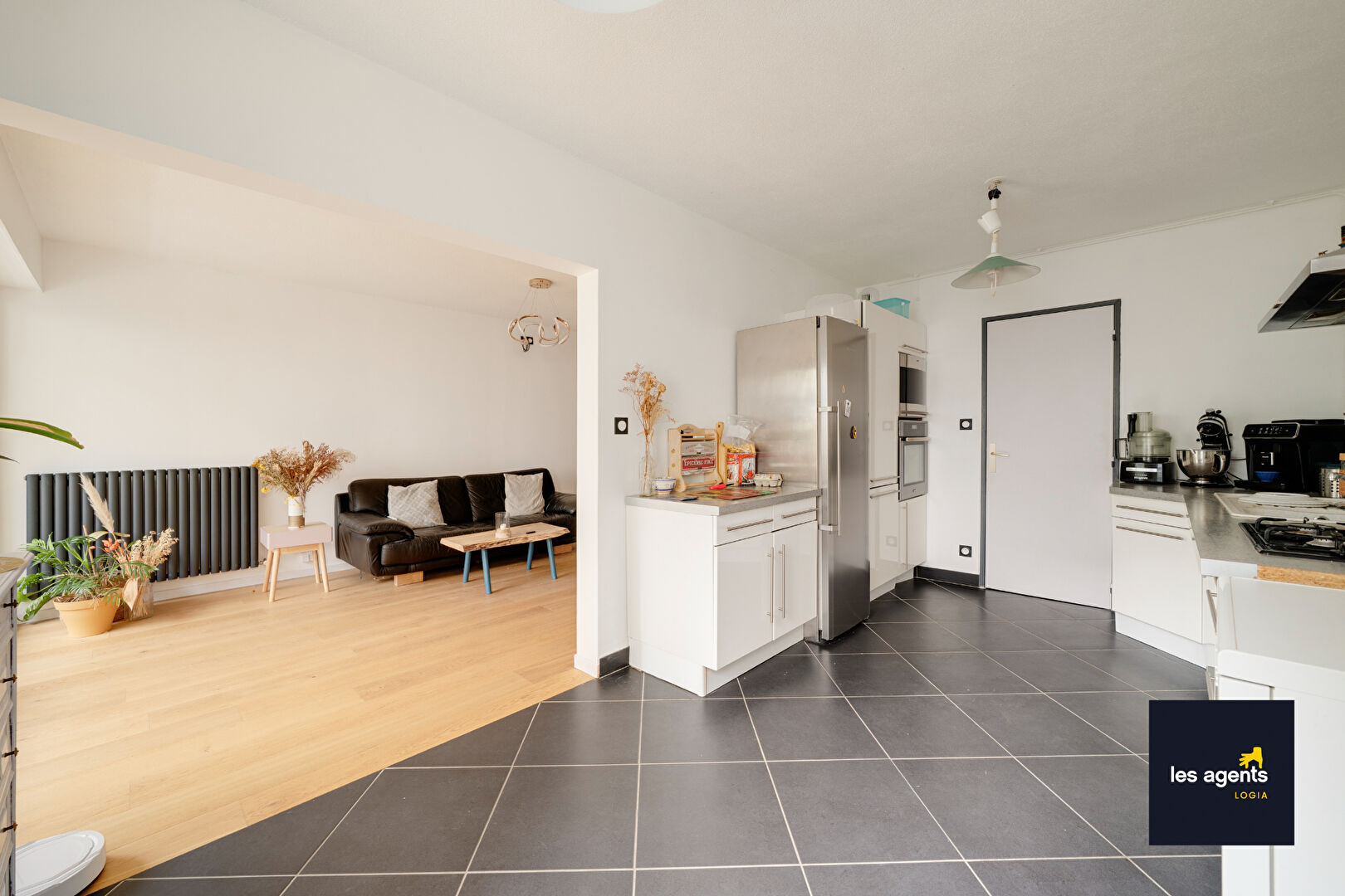 À Vendre - Bel appartement 3 pièces avec balcon et parking à Nancy