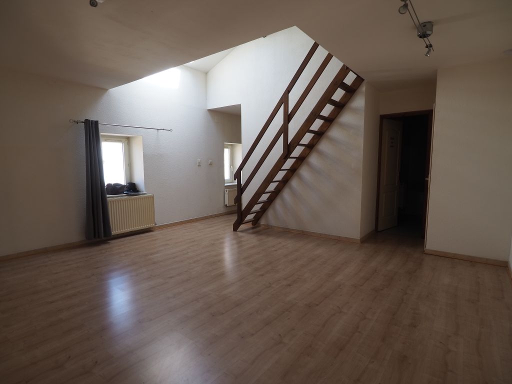 T2 en duplex à  CHARMES