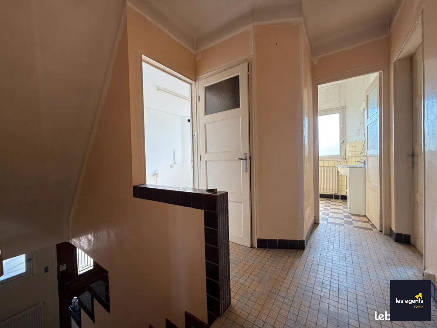 A vendre maison avec beaux volumes