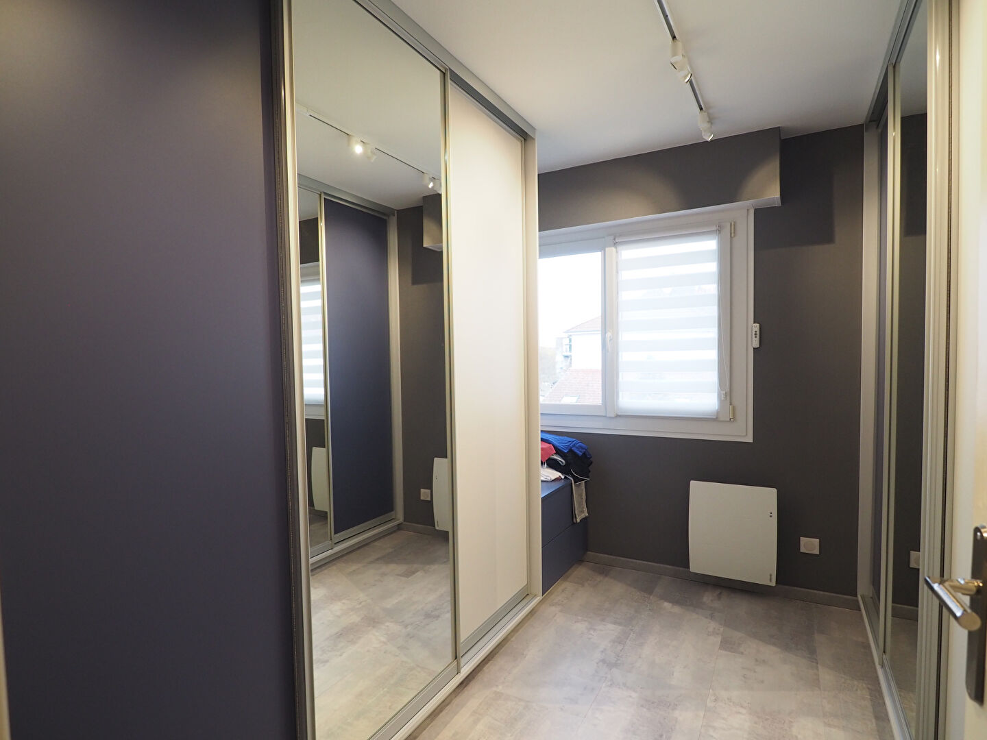 Appartement T5 avec balcon, parking et garage