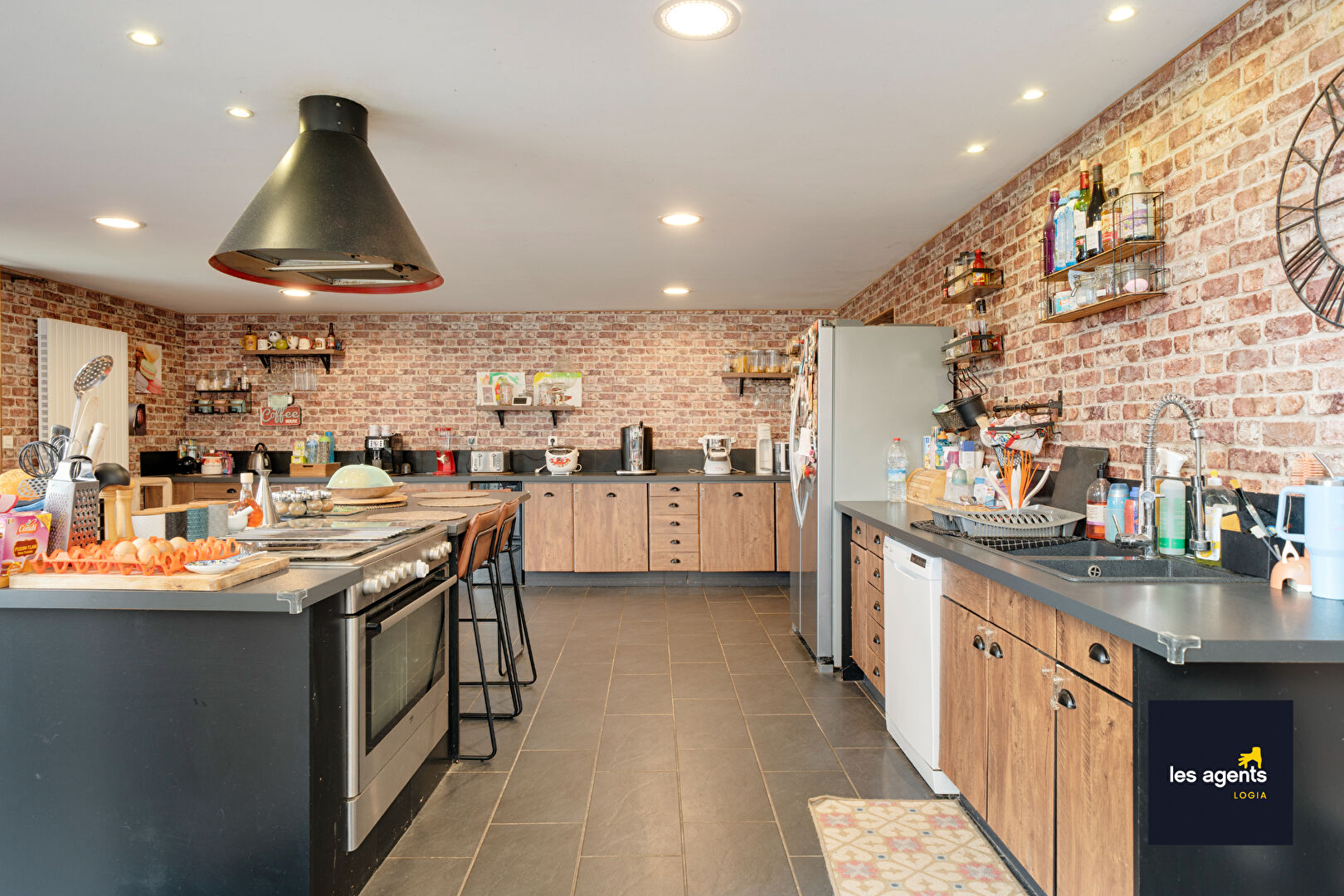 Maison  7 pièce(s) 315 m2 + terrain 2000m2