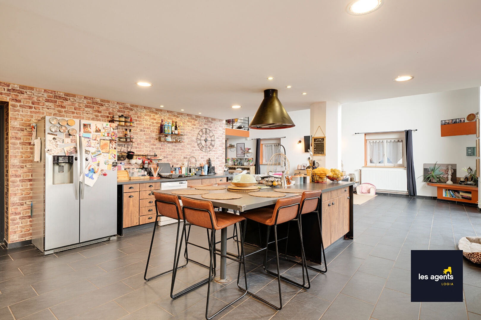 Maison  7 pièce(s) 315 m2 + terrain 2000m2