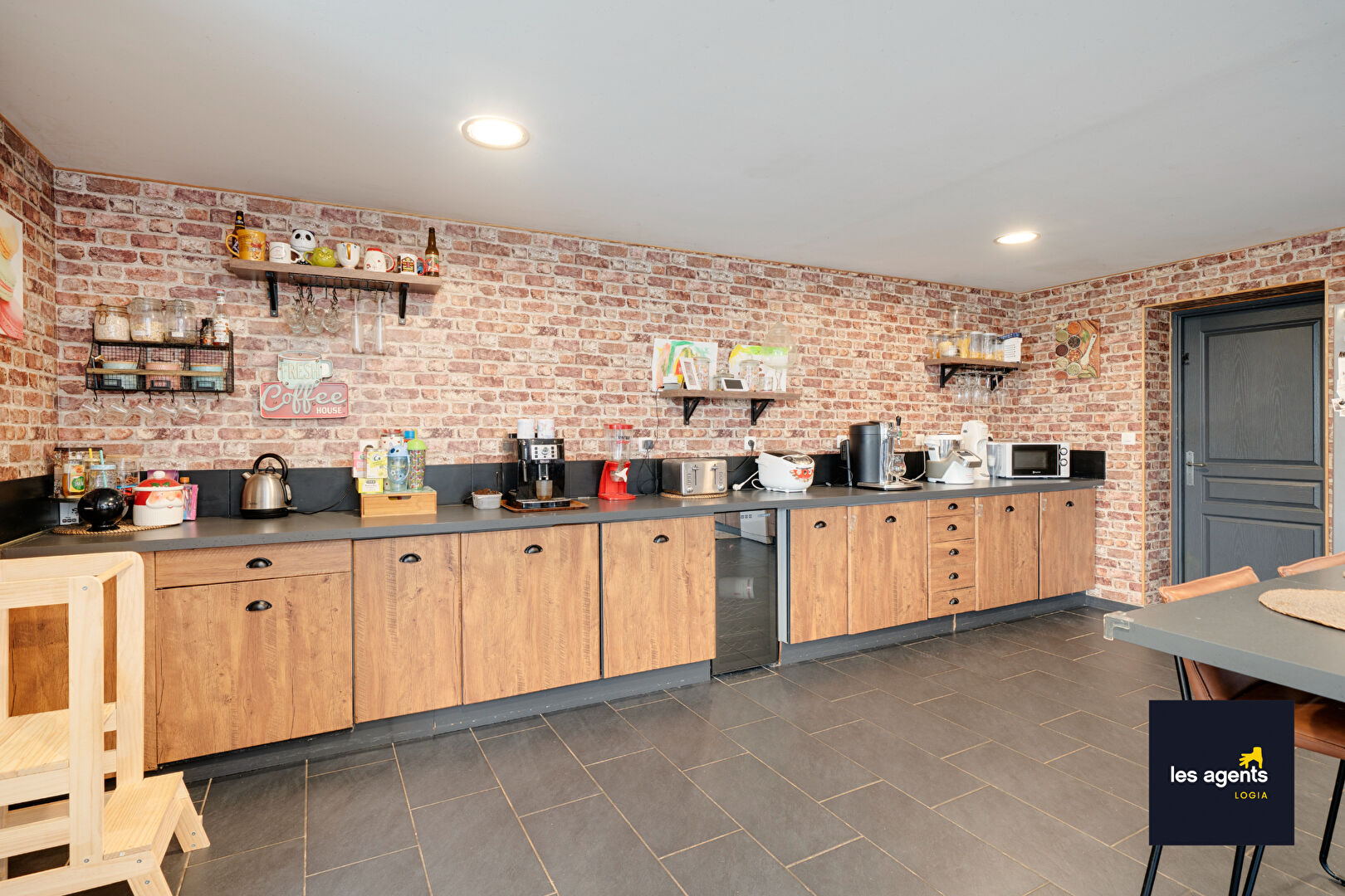 Maison  7 pièce(s) 315 m2 + terrain 2000m2