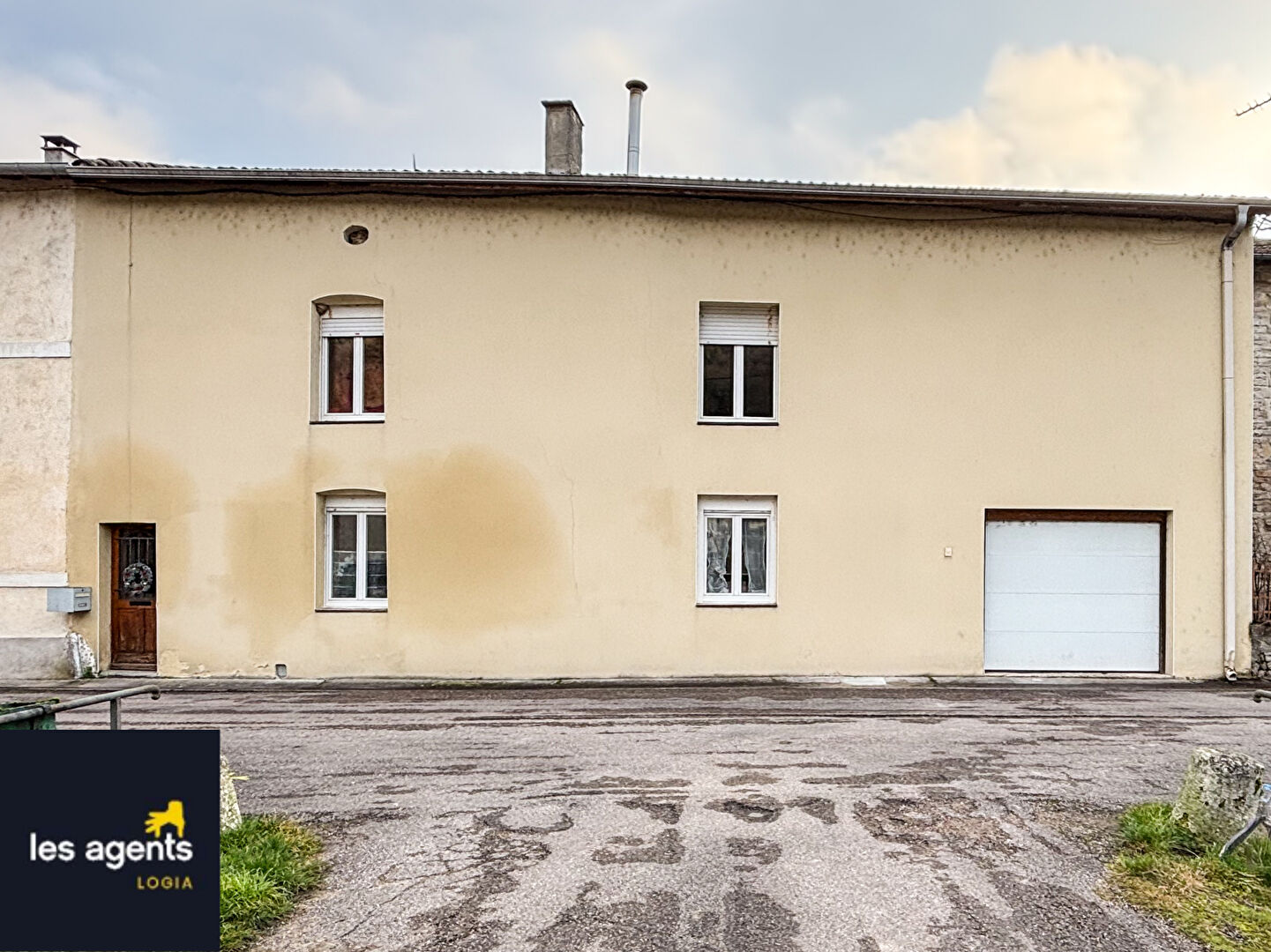 Maison Maxey Sur Vaise  5 pièce(s) 192 m2