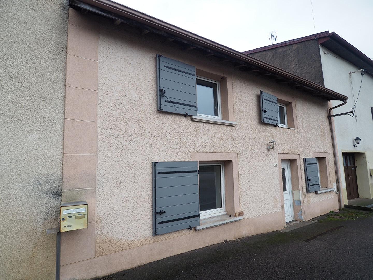 Maison de village au calme