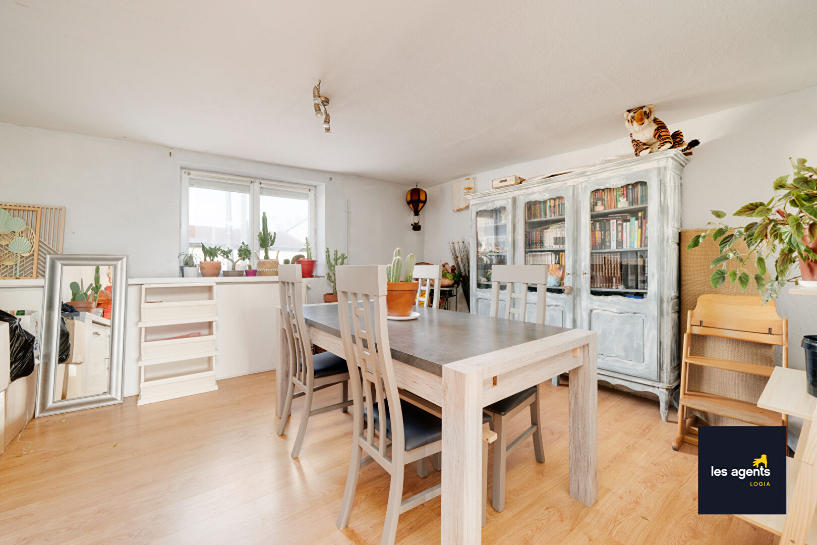 Maison familiale 7 pièces ? Beaux volumes et grand terrain