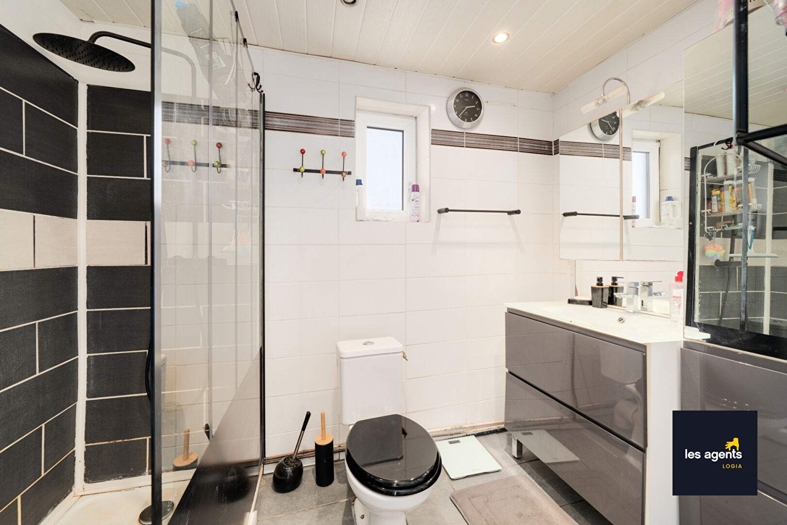 Maison familiale 7 pièces ? Beaux volumes et grand terrain