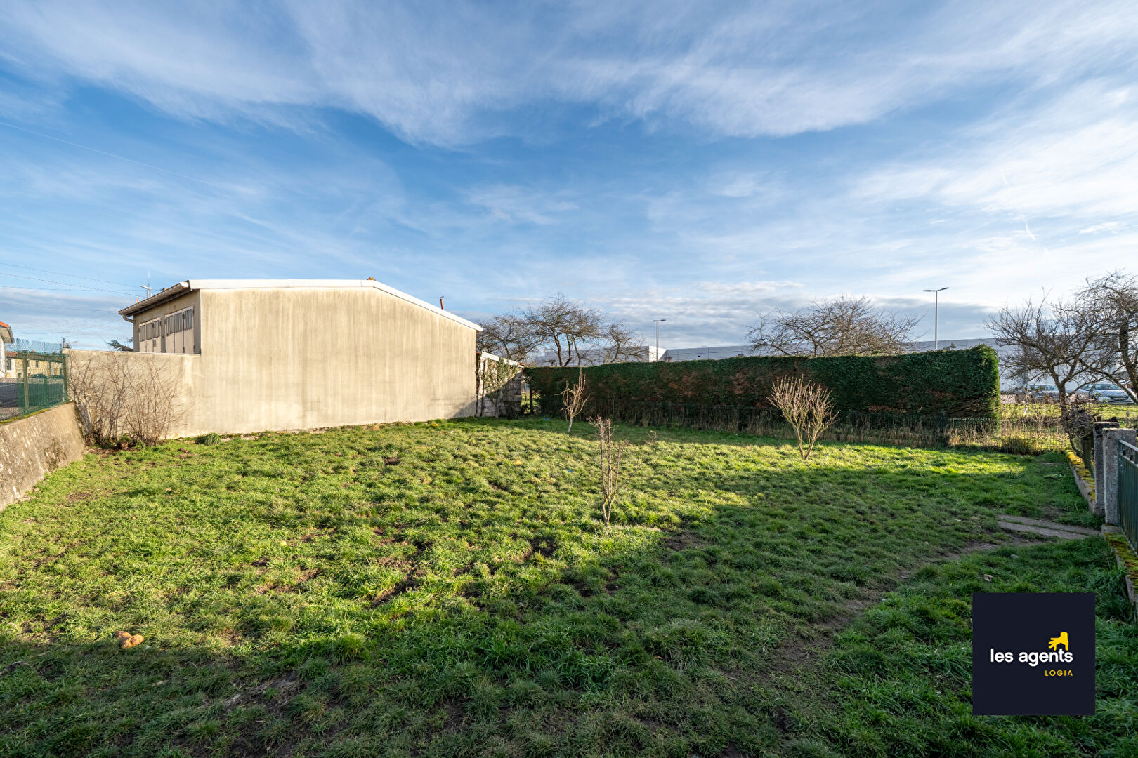 Maison familiale 7 pièces ? Beaux volumes et grand terrain