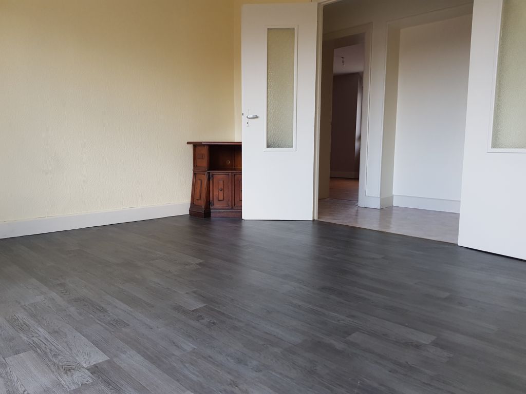 Beau T3 à  CHARMES