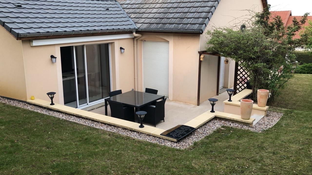 Maison de Prestige à Vendre à Houdemont - 8 Pièces, 5 Chambres