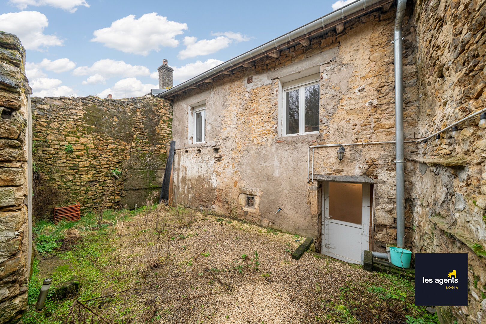 Maison  5 pièce(s) 160 m2 + cour