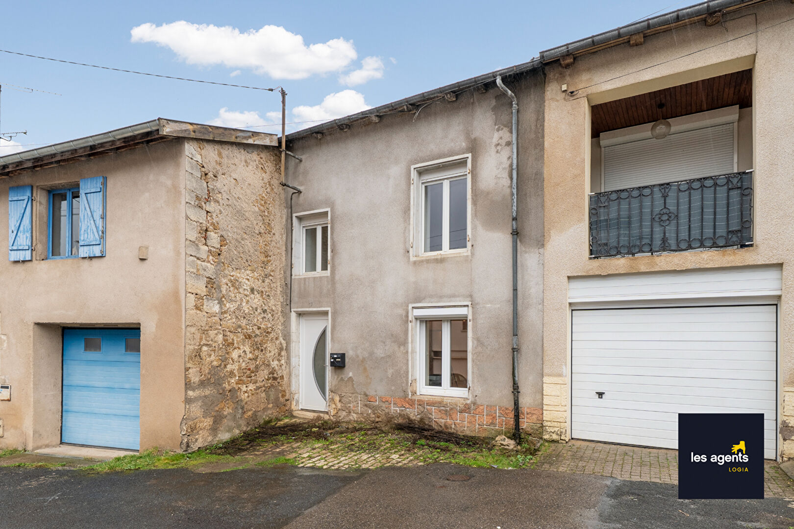 Maison  5 pièce(s) 160 m2 + cour