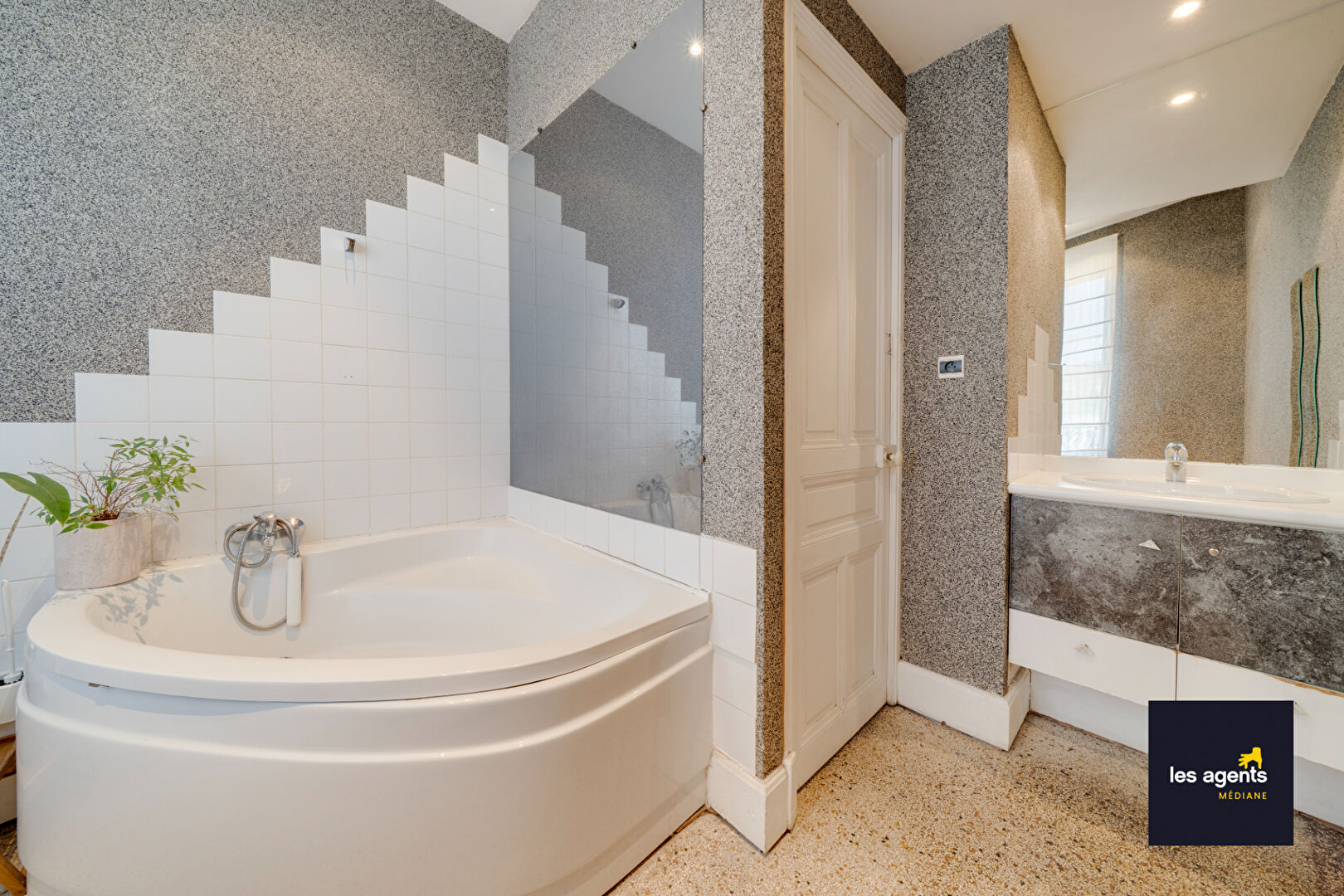 Maison Essey Les Nancy 8 pièce(s) 190 m2