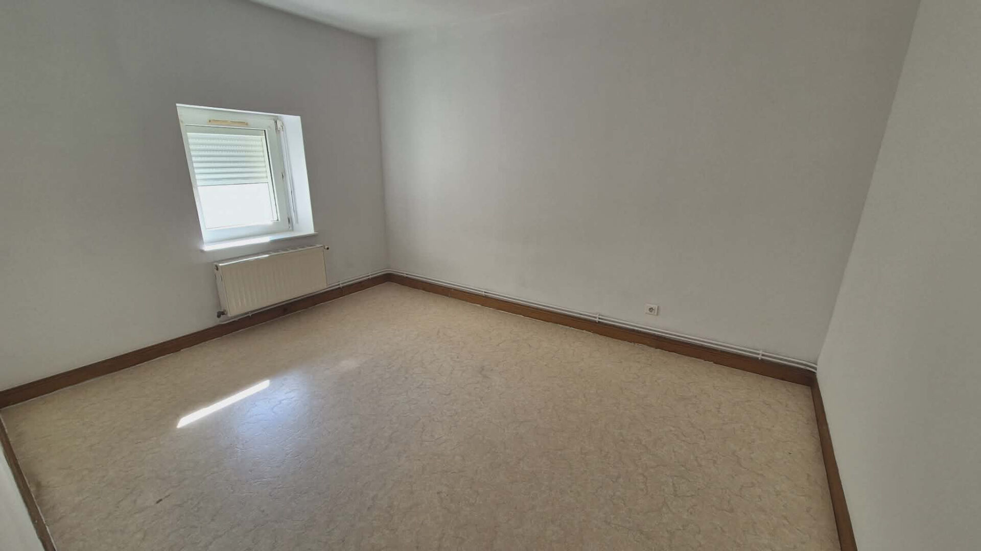 Appartement Charmes 3 pièce(s) 69.97 m2