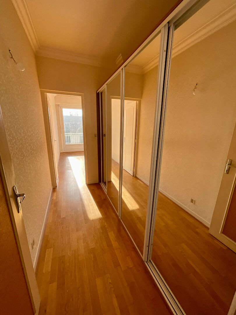 Maison Tomblaine 8 pièce(s) 200 m2