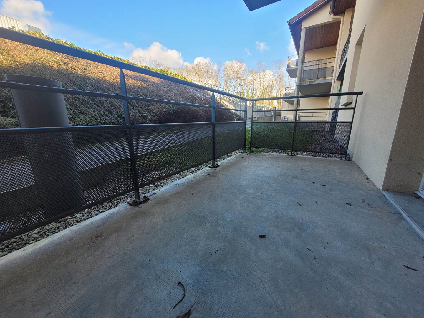 Appartement  1 pièce(s) CHARMES