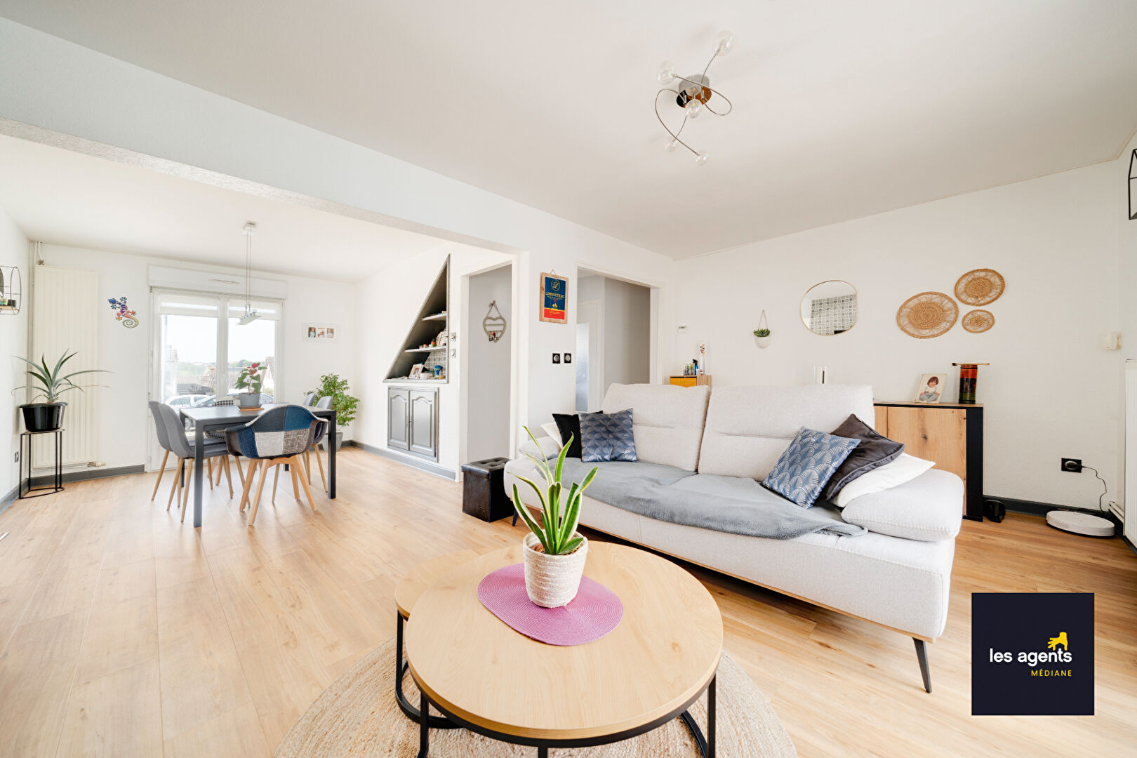 Maison Pulligny 5 pièce(s) 104m2 avec piscine