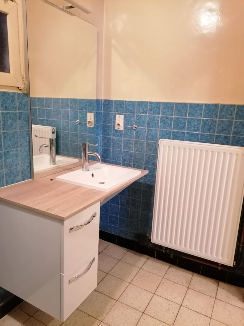Maison  3 pièce(s) 100 m2