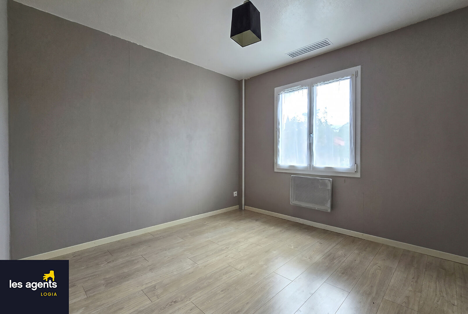 Maison  7 pièce(s) 144 m2