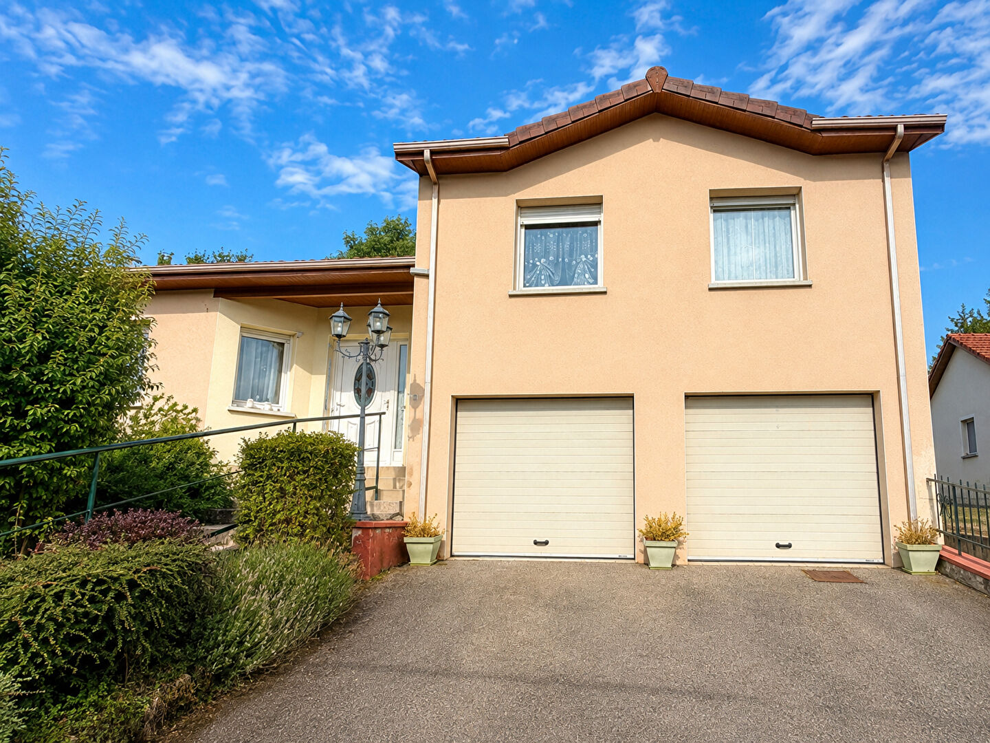 Maison  5 pièce(s) 147 m2