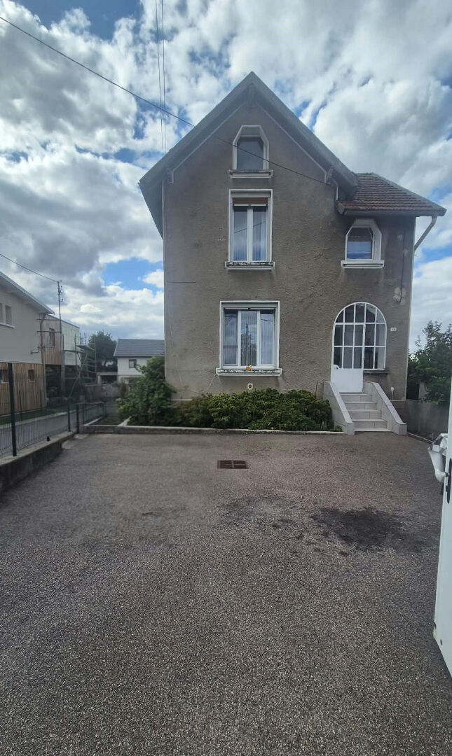 Maison Charmes 3 pièce(s) 70 m2
