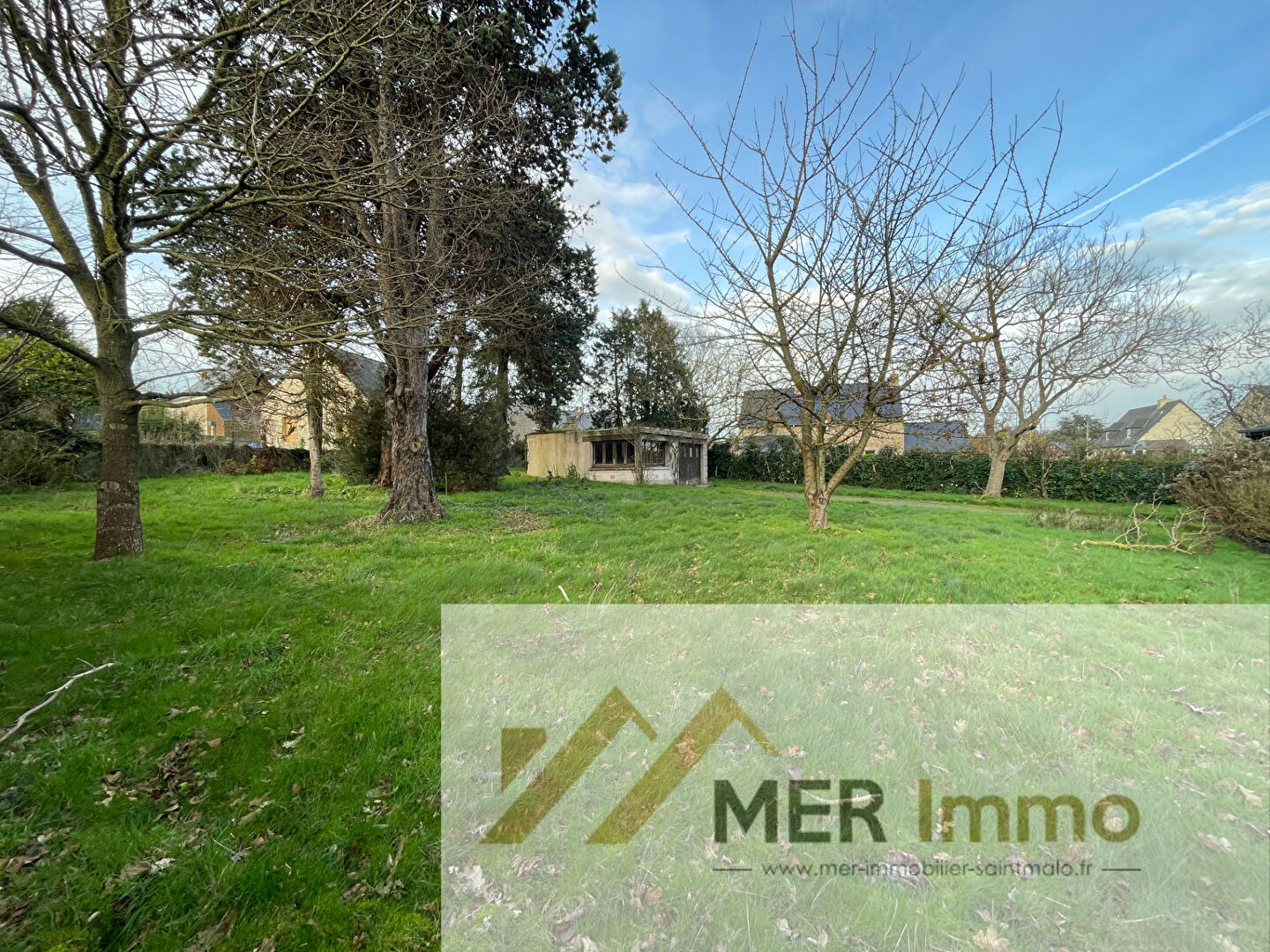 Photo SAINT-MALO. QUELMER. EXCLUSIVITE MER IMMOBILIER. Superbe terrain constructible de 1027m2 image 3/6