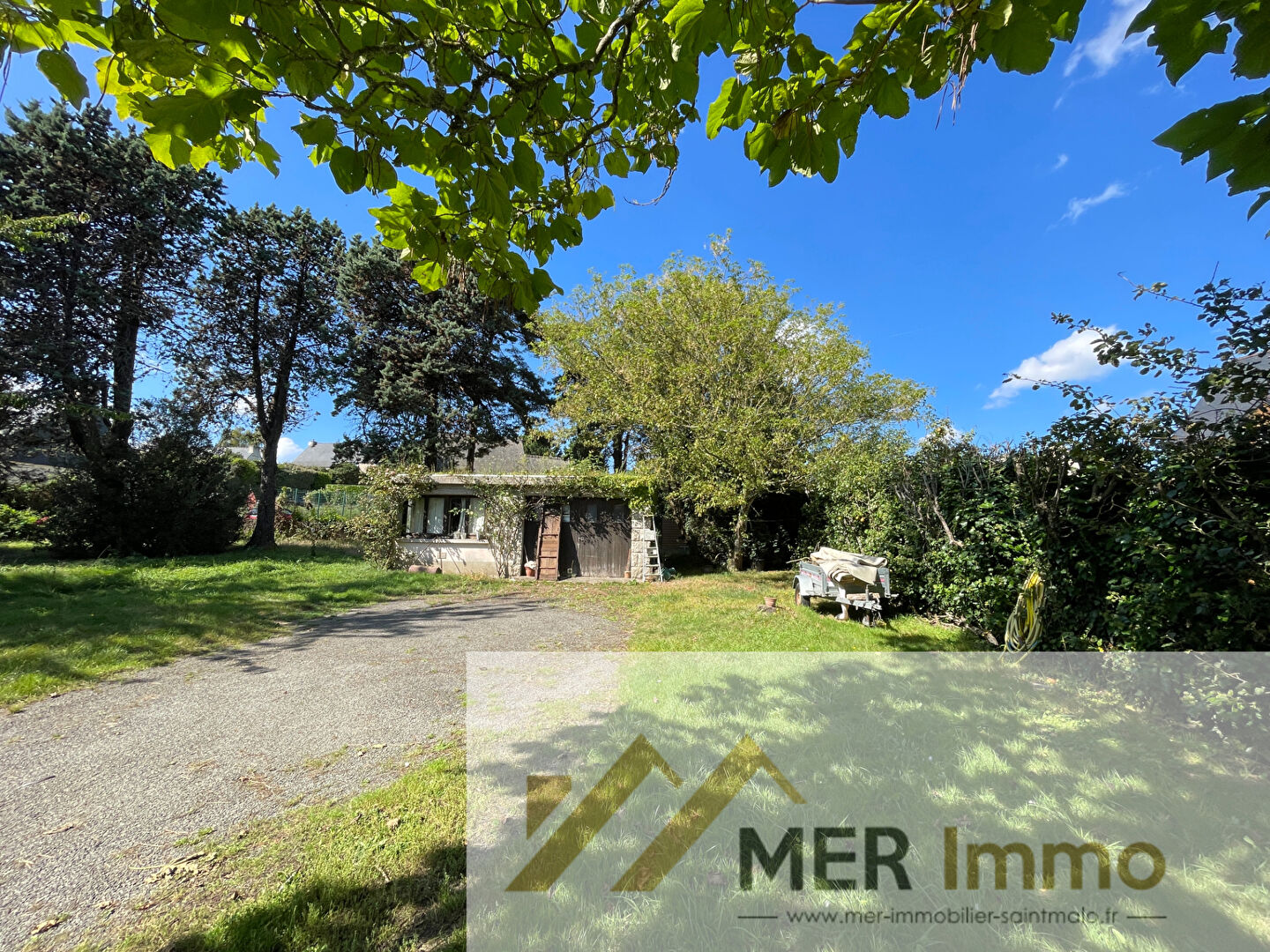 Photo SAINT-MALO. QUELMER. EXCLUSIVITE MER IMMOBILIER. Superbe terrain constructible de 1027m2 image 5/6